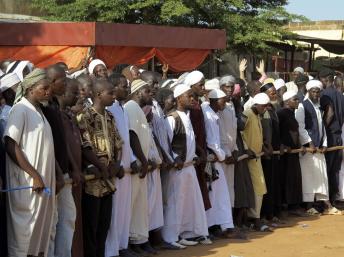 Funérailles d'une partie des victimes de la secte Dawa, le 14 septembre 2012. REUTERS