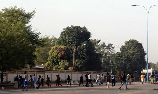 Vendredi à Bamako, après une fusillade qui a fait un mort et six blessés. 