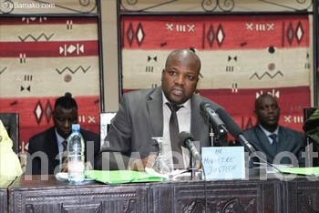 Malick Coulibaly, le ministère de la Justice travaille à l’adoption d’une loi pour lutter contre la corruption