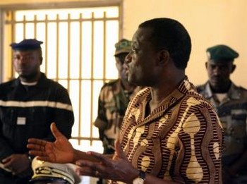 Le président de la Cédéao, Kadré Désiré Ouédraogo, en visite à Gao au Mali, le 21 avril 2013. AFP 