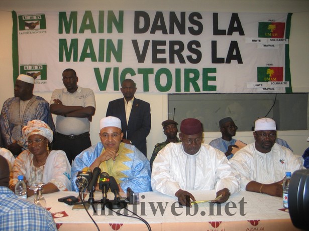 Les présidents Jeamille Bittar et Younoussi Touré lors de la cérémonie d'alliance (photo Maliwebnet)