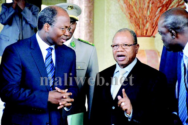 Le ministre Michel Bassolé a été envoyé par le président Blaise Compaoré pour tenter de convaincre les autorités maliennes à signer le projet d'accord