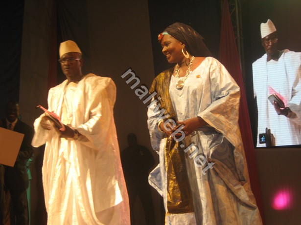 M. Haïdara en compagnie de son épouse Aïchata Cissé dite Chato+