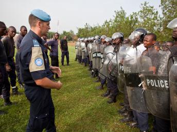 La Minusma soutient les autorités de transition : formation, assistance technique et entraînement des forces de police dans la banlieue de Bamako. Photo: MINUSMA
