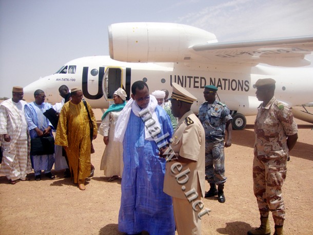 L'arrivée de la délégation à l'aéroport de  Kidal