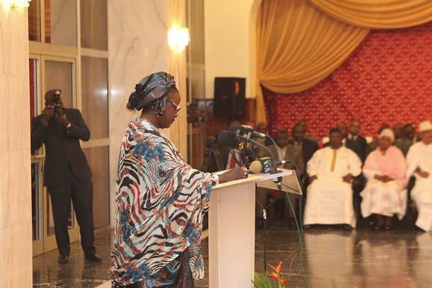  Mme KONATE Djénéba dite Haby TALL, Présidente de la CASCA, à l’occasion de la cérémonie solennelle de remise des rapports 2011 et 2012 à SEM le Président de la République