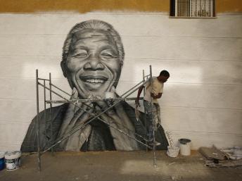 Le patronyme «Mandela» est l'appât parfait pour les escroqueries sur internet. REUTERS/Rafael Marchante