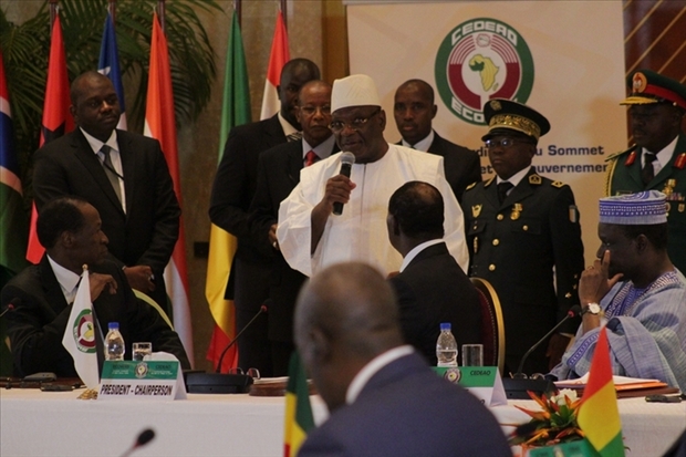 IBK à l'uverture du 44è sommet de la CEDEAO à Yamoussoukro en présence de 14 chefs d’Etat.