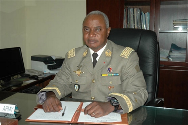 Dans l'attente d'une confirmation de sa démission par le président IBK : Le Général Mahamane Touré vide son bureau -L'intérim assuré par le Général Didier Dacko