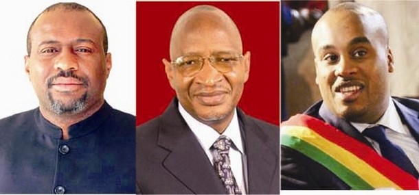 Le PM Moussa Mara,  Soumeylou B Maiga et Karim Keita (G-D)