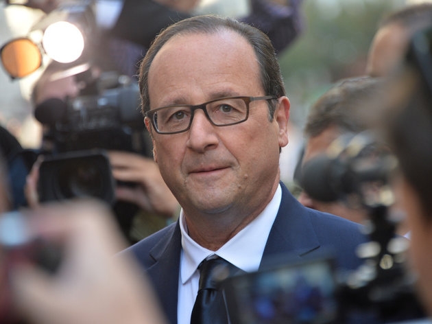 François Hollande, "secoué" et "agacé par les rumeurs de mariage" avec Julie Gayet a voulu "un anniversaire discret"
