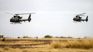 Mali : des positions rebelles bombardées