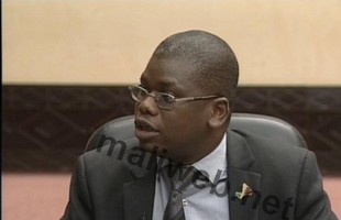 Le groupe parlementaire RPM met la pression sur Issaka Sidibé 