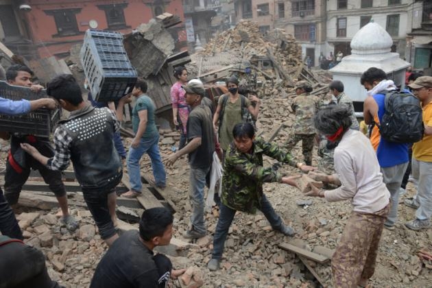 Séisme au Népal: Une violente réplique de magnitude 6,7 ressentie ce dimanche