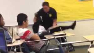 Capture d'écran de la vidéo montrant l'arrestation de la lycéenne.