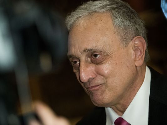 ladino, former New York gubernatorial candidate, speaks to reporters in the lobby at Trump Tower, Dec. 5, 2016 in New York City. (Photo: Drew Angerer, Getty Images)