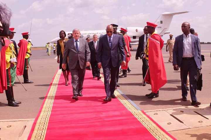 Ahmed Ouyahia , Premier Ministre Algérien est arrivé à Bamako en milieu de journée du vendredi 21 septembre 2018