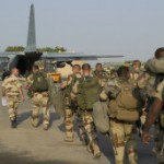 french_troops_boarding_ndjamena