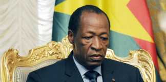 En direct: le président Compaoré dissout le gouvernement burkinabè