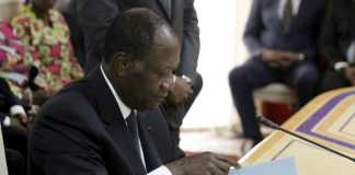 Côte d'Ivoire: Ouattara a déposé sa candidature à la présidentielle