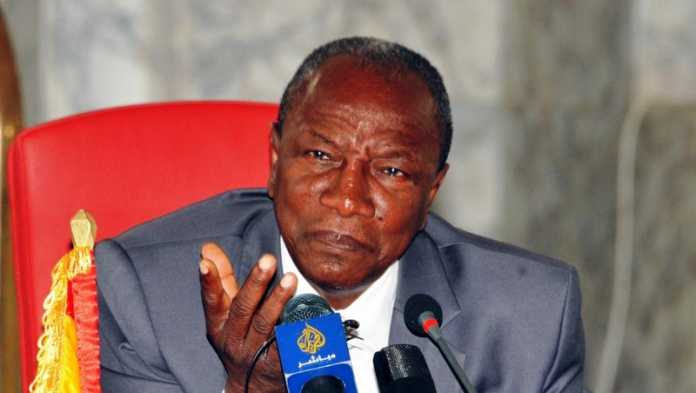 Guinée: Alpha Condé réélu, selon des résultats partiels et provisoires