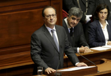 Devant le Congrès, Hollande en chef de guerre soucieux de l'unité