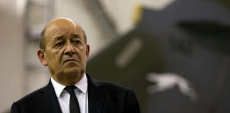 Libye: l'EI commence à "pénétrer vers l'intérieur", selon Le Drian