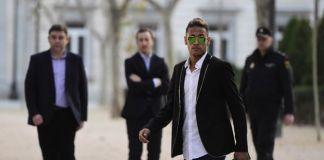 Neymar mis en examen pour évasion fiscale par la justice brésilienne En savoir plus sur http://www.lemonde.fr/football/article/2016/02/02/neymar-mis-en-examen-pour-evasion-fiscale-par-la-justice-bresilienne_4858258_1616938.html#kKcqf6SOjMgf1LUq.99