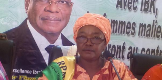 Mme Diawara Aichata Lady Touré, présidente du Bureau National des Femmes du RPM