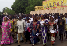 Bamako : De milliers de manifestants dans la rue pour dire “non à la mauvaise gouvernance”