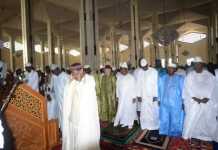 Le chef de l’Etat Ibrahim Boubacar Keïta a respecté la tradition en accomplissant la prière du jour à la grande mosquée de Bamako
