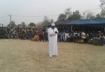 Le ministre Me Mohamed Ali Bathily lors d’un meeting des APM à Dio