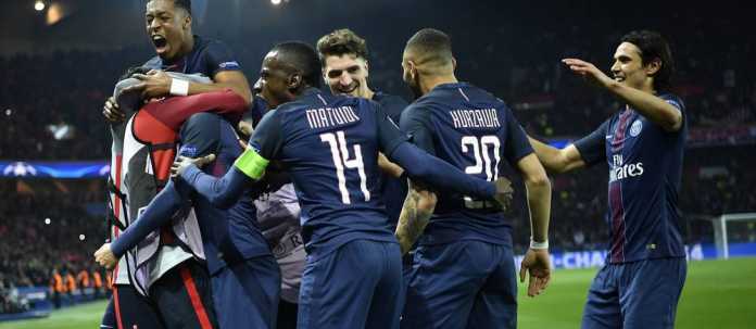 Les Parisiens célèbrent leur victoire éclatante contre le Barça (4-0) en 8e de finale aller. © AFP / Lionel BONAVENTURE/ LIONEL BONAVENTURE