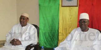 Cérémonie de passation de services et de pouvoirs à la primature entre Abdoulaye Idrissa MAIGA et Modibo KEITA