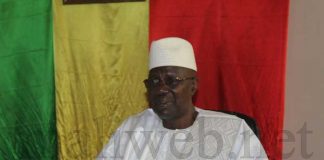 Cérémonie de passation de services et de pouvoirs à la primature entre Abdoulaye Idrissa MAIGA et Modibo KEITA