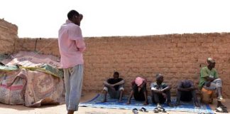 Niger: 44 migrants dont des bébés retrouvés morts dans le désert (humanitaire)