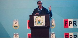 Le président Paul Kagame devant les délégués des provinces du parti au pouvoir, le FPR, alors qu'il vient d'être désigné majoritairement candidat à la prochaine présidentielle. © DRLe président Paul Kagame devant les délégués des provinces du parti au pouvoir, le FPR, alors qu'il vient d'être désigné majoritairement candidat à la prochaine présidentielle. © DR