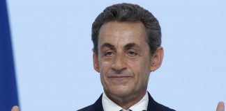 Nicolas Sarkozy : « J’abandonne la politique, parce qu’on ne gagne pas assez d’argent »