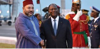 Visite du roi Mohammed VI du Maroc au président ivoirien Alassane Ouattara, le 24 février 2017. © Sia Kambou/AFP