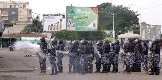 Débat sur la Constitution au Togo: l'opposition claque porte