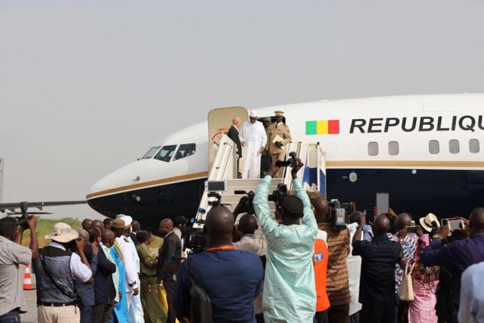Les images de l'arrivée du Président de la République, Chef de l'Etat S.E.M Ibrahim Boubacar KEÏTA ce lundi matin à Kayes