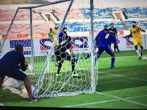 Le capitaine Mamadou Thiam guidé par Madani Berthé