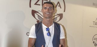 Le footballeur du Real Madrid Cristiano Ronaldo a annoncé dimanche la naissance de son quatrième enfant, une petite fille prénommée Alana Martina.