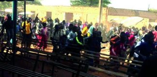 Après plusieurs accidents ayant causé des morts sur la route de la cité universitaire de Kabala : Les élèves et étudiants manifestent dans les rues de Bamako