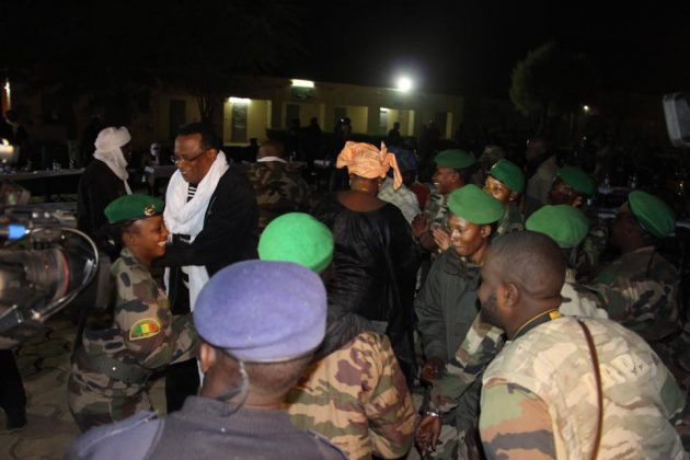 Video : Réveillon du nouvel an avec les militaires au Camp Fort Sidy Bekaye de Tombouctou