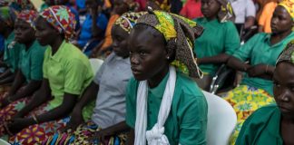 Des jeunes lycéennes de Chibok rescapées de Boko Haram, à Abuja, la capitale du Nigeria, le 8 mai 2017