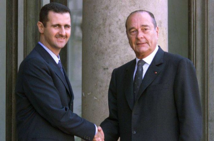 Bachar al-Assad (d) et Jacques Chirac (g) en 2001