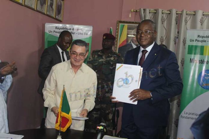 Le Mali et le Cuba signent un accord de partenariat