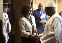 L’ambassadrice française Evelyne Decorps et le président malien, Ibrahim Boubacar Keïta