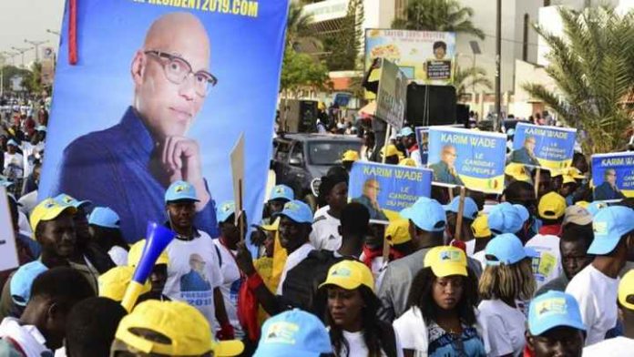 Des partisans de Karim Wade, à Dakar, le 29 novembre 2018
